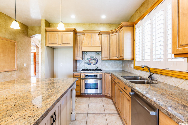 3205 E Lantern Hill Ct, Sandy, UT 84093 — photo 12
