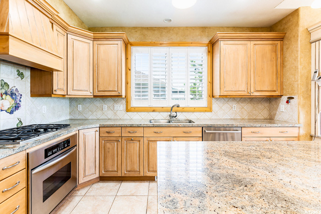 3205 E Lantern Hill Ct, Sandy, UT 84093 — photo 11