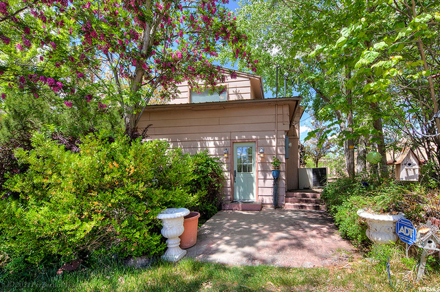 153 E 300 N, Moab, UT 84532 — photo 2