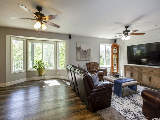 935 Edgewood Dr, Ogden, UT 84403 — photo 3