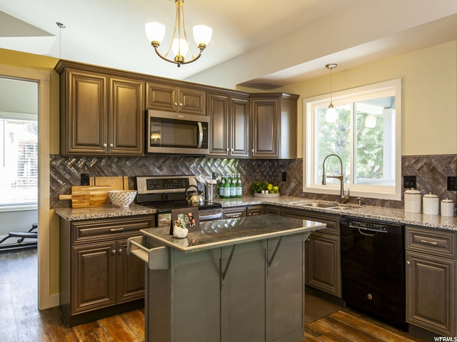 935 Edgewood Dr, Ogden, UT 84403 — photo 5