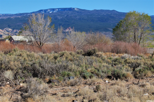 550 W 300 N, Bicknell, UT 84715 — photo 2