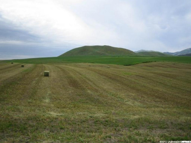 7500 S 1400 W, Hyrum, UT 84319 — photo 5