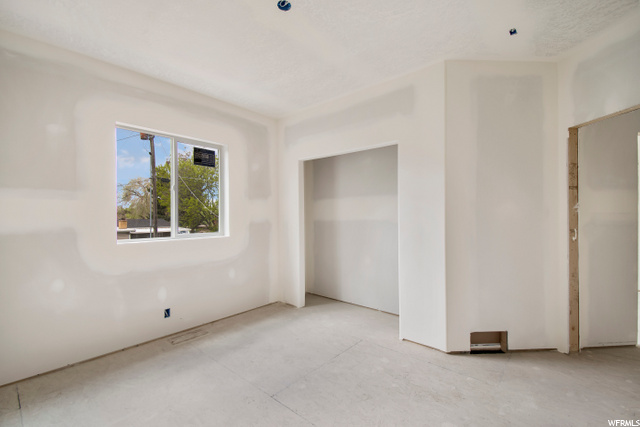 5729 S 2400 W, Roy, UT 84067 — photo 8