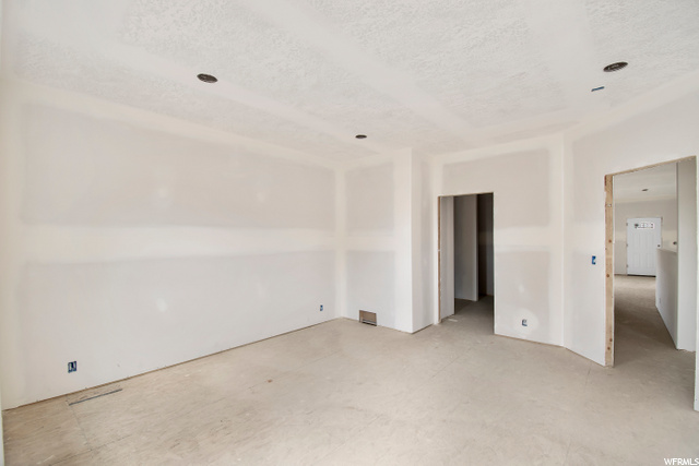 5729 S 2400 W, Roy, UT 84067 — photo 6