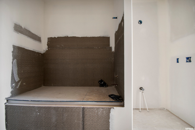 5729 S 2400 W, Roy, UT 84067 — photo 7
