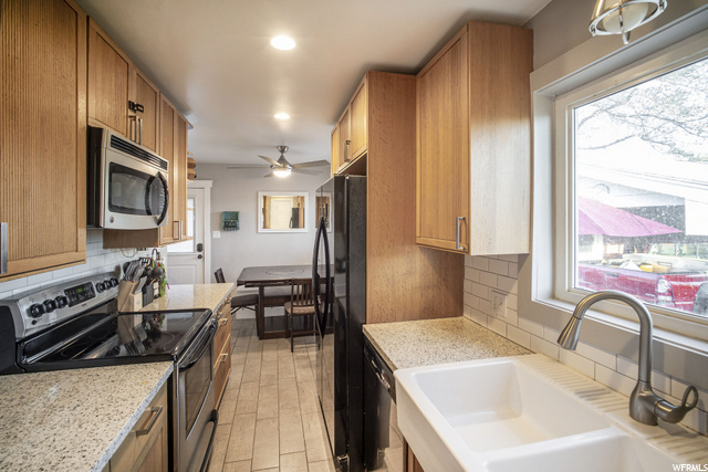 260 E 1050 N, Bountiful, UT 84010 — photo 12
