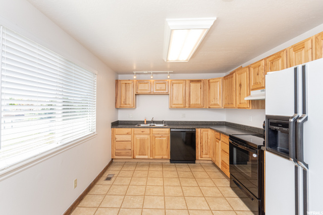 2135 S Main St, Clearfield, UT 84015 — photo 7