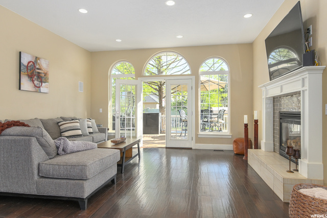 Casual Living Area