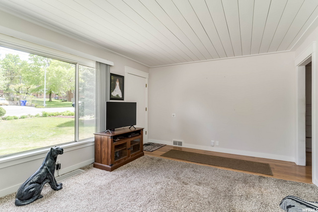 2558 S 400 E, Bountiful, UT 84010 — photo 4