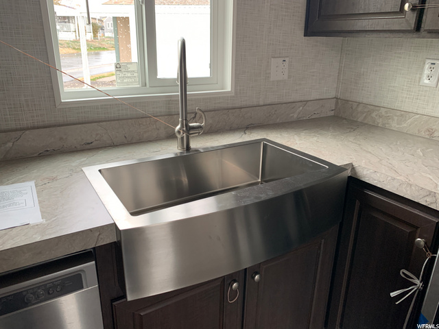 65 Sunset Dr, Layton, UT 84041 — photo 10