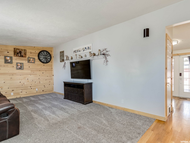 489 Barlow, Clearfield, UT 84015 — photo 4