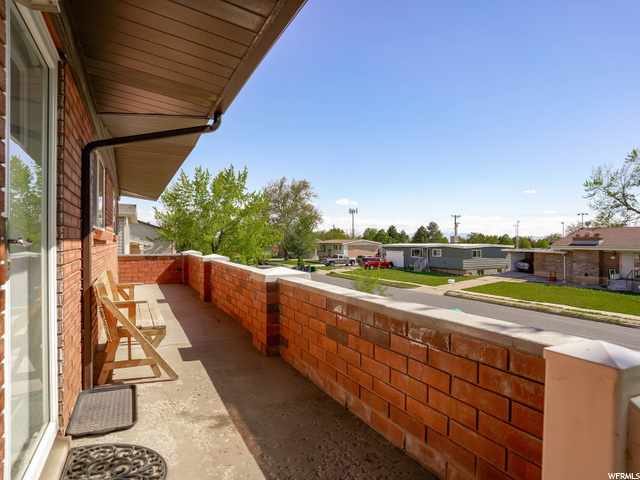 489 Barlow, Clearfield, UT 84015 — photo 3