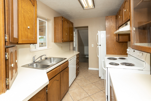 370 E Center St, Richfield, UT 84701 — photo 8
