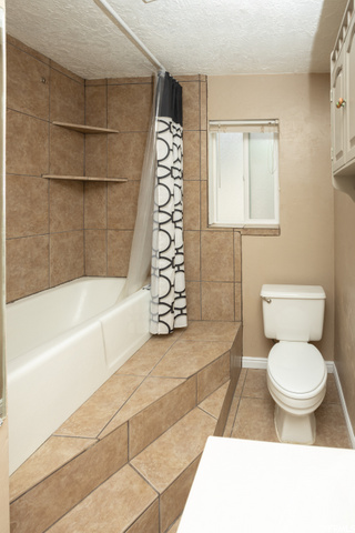 370 E Center St, Richfield, UT 84701 — photo 12