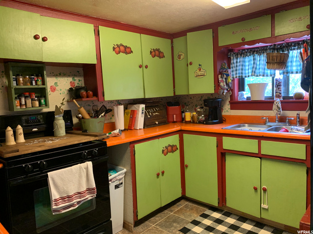 36 E 200 N, Wellington, UT 84542 — photo 7
