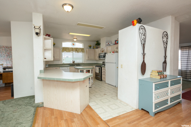 2925 N Interchange Rd E, Sigurd, UT 84657 — photo 6