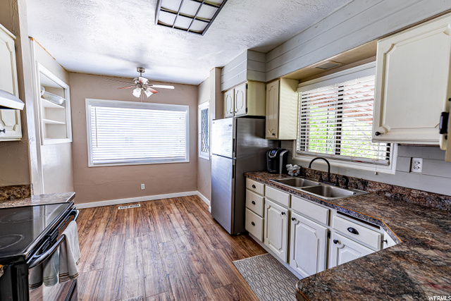 64 S 100 E, Salina, UT 84654 — photo 12