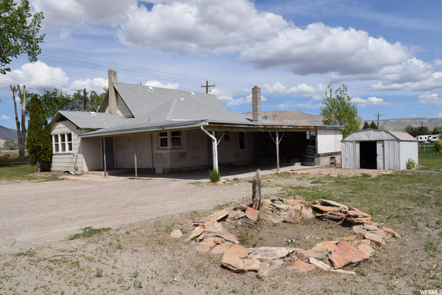 885 S State St, Ferron, UT 84523 — photo 10