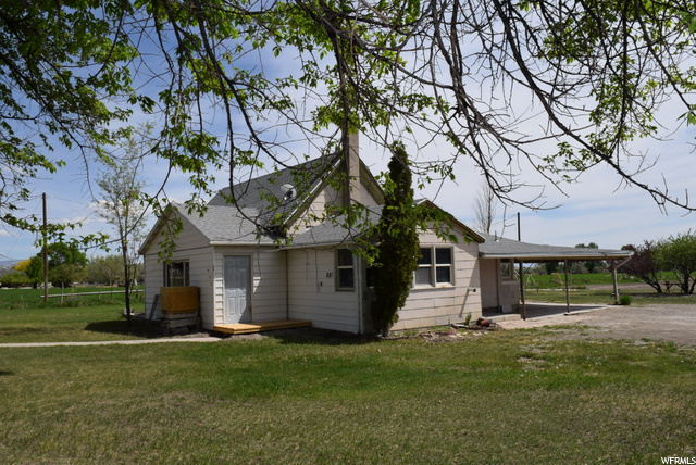 885 S State St, Ferron, UT 84523 — photo 11