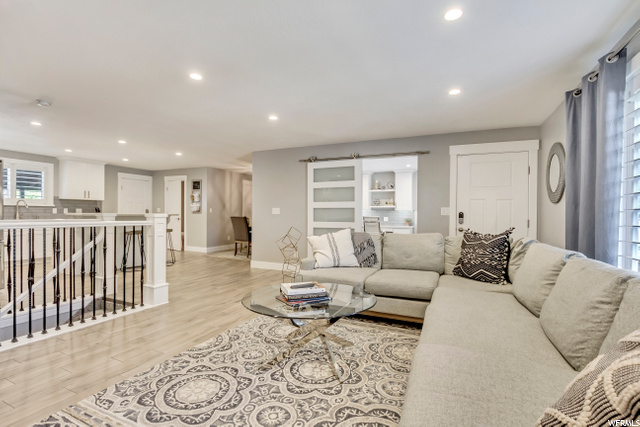 270 E 5100 S, Washington Terrace, UT 84405 — photo 2