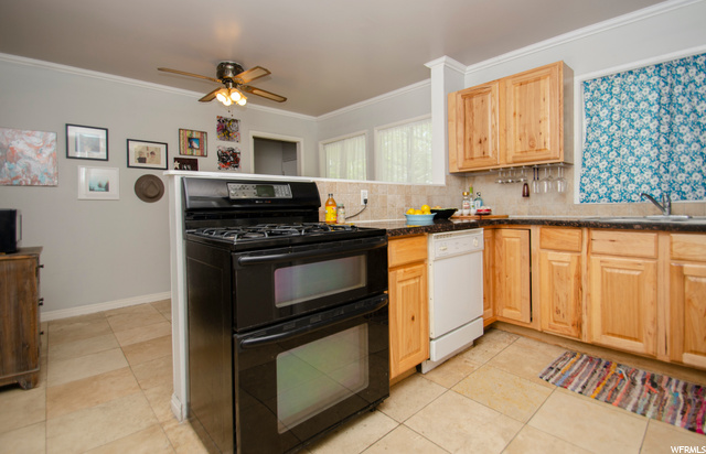 4367 S 150 E, Washington Terrace, UT 84405 — photo 7