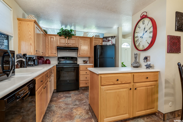 842 Aspen Dr E, Layton, UT 84041 — photo 9