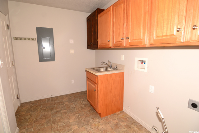 283 W 260 N, Hyde Park, UT 84318 — photo 9