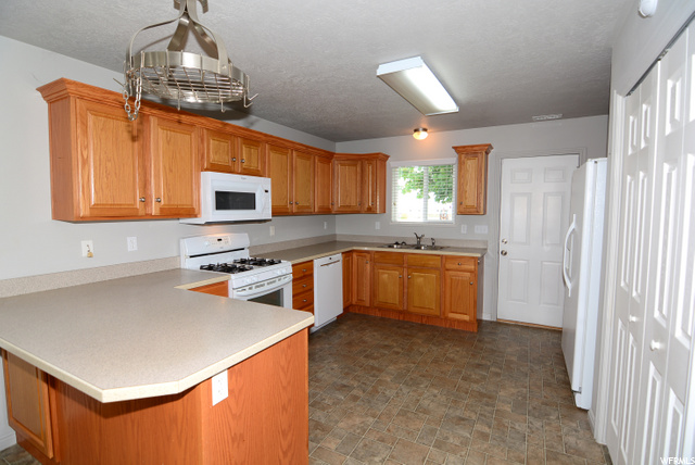 283 W 260 N, Hyde Park, UT 84318 — photo 4