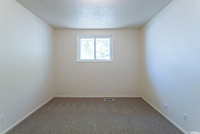 749 Sapphire Dr, Layton, UT 84041 — photo 9