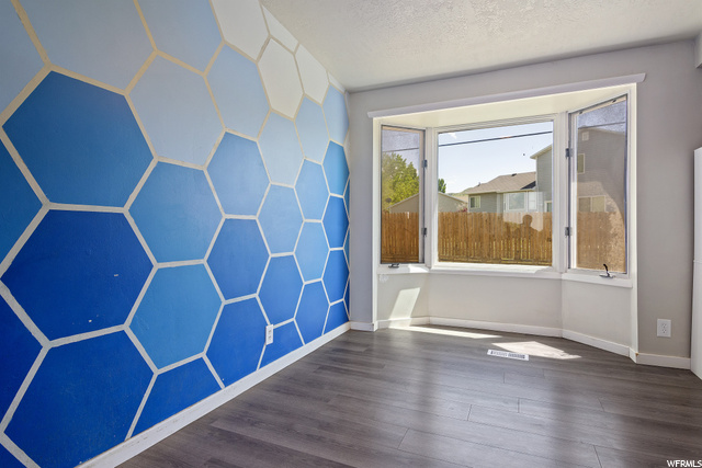 698 E Oquirrh Ave, Tooele, UT 84074 — photo 7