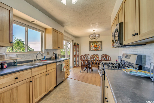 2419 N 2550 E, Layton, UT 84040 — photo 10