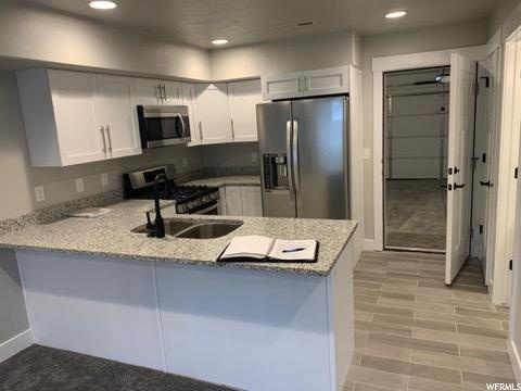 428 E Canfield Dr S, Ogden, UT 84404 — photo 2