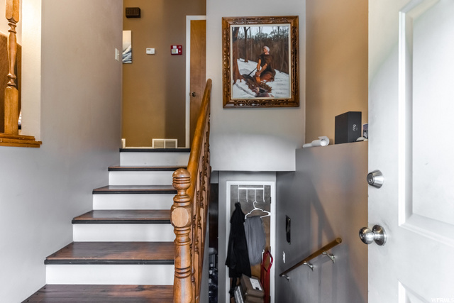 323 E 2600 N, North Logan, UT 84341 — photo 2