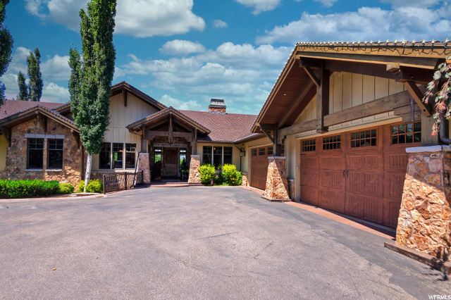 3339 E Wasatch Pines Ln, Sandy, UT 84092 — photo 2