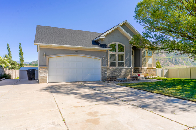 2076 View Dr, South Weber, UT 84405 — photo 2
