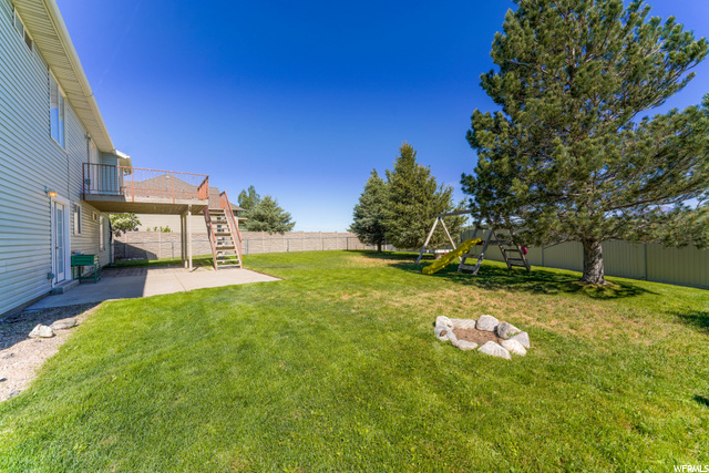 2076 View Dr, South Weber, UT 84405 — photo 5