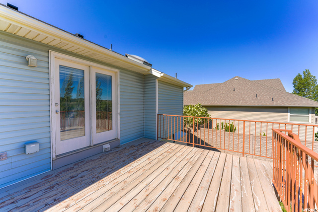 2076 View Dr, South Weber, UT 84405 — photo 11