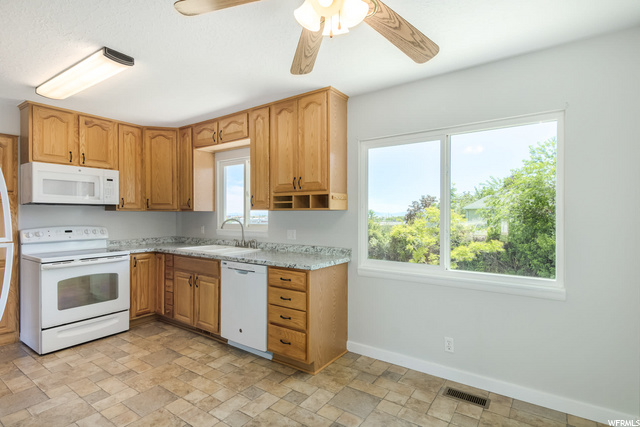 2175 N 1050 W, Layton, UT 84041 — photo 7