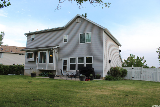 642 W Kit Carson Cir N, Centerville, UT 84014 — photo 4
