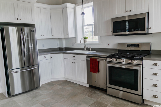 317 E 400 S, Mt Pleasant, UT 84647 — photo 7