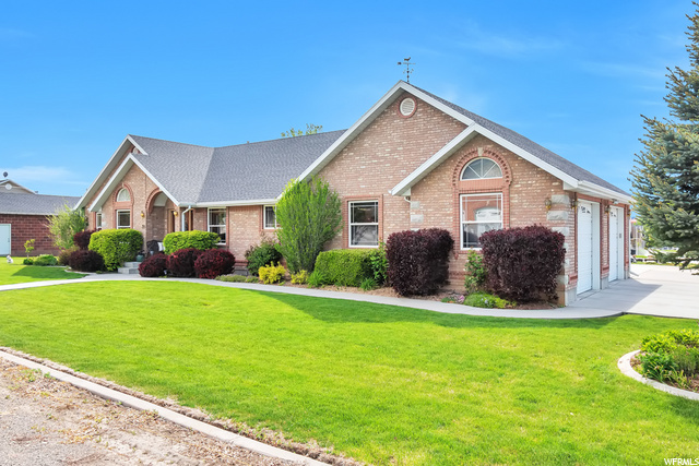 395 N 200 E, Mona, UT 84645 — photo 2