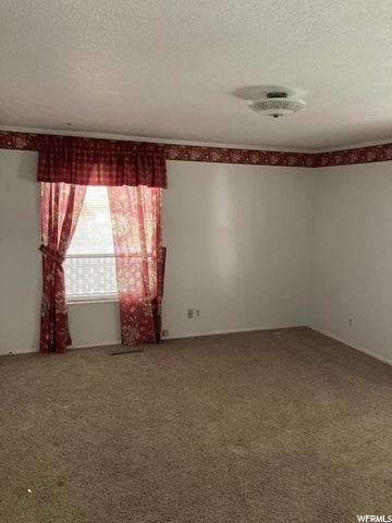 625 S 400 E, River Heights, UT 84321 — photo 7