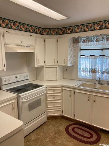 625 S 400 E, River Heights, UT 84321 — photo 3