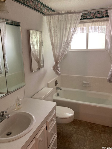 625 S 400 E, River Heights, UT 84321 — photo 6