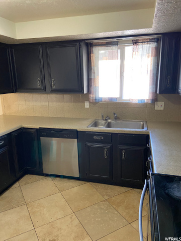 1219 S Valhalla E, Clearfield, UT 84015 — photo 11
