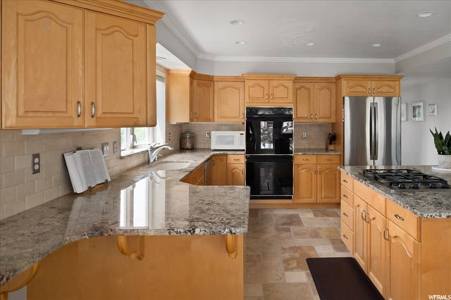 430 Canyon Estates Dr, Bountiful, UT 84010 — photo 11
