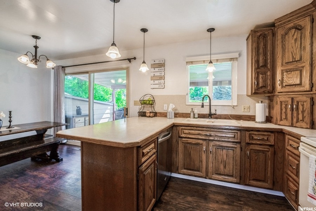 5848 S 2325 W, Roy, UT 84067 — photo 8