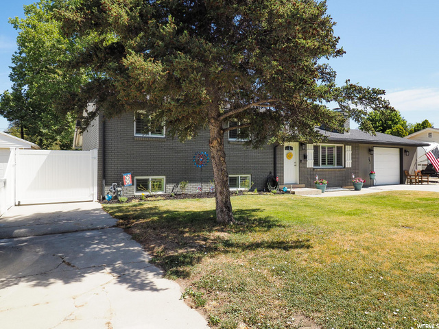 363 E Mountain View Dr, Sandy, UT 84070 — photo 2