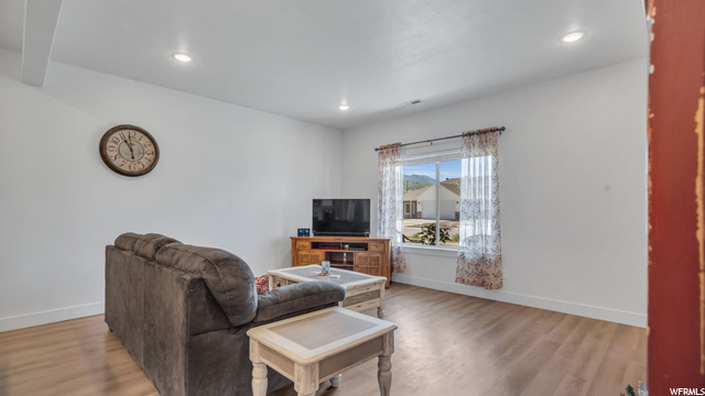 1548 E 460 S, Hyrum, UT 84319 — photo 7